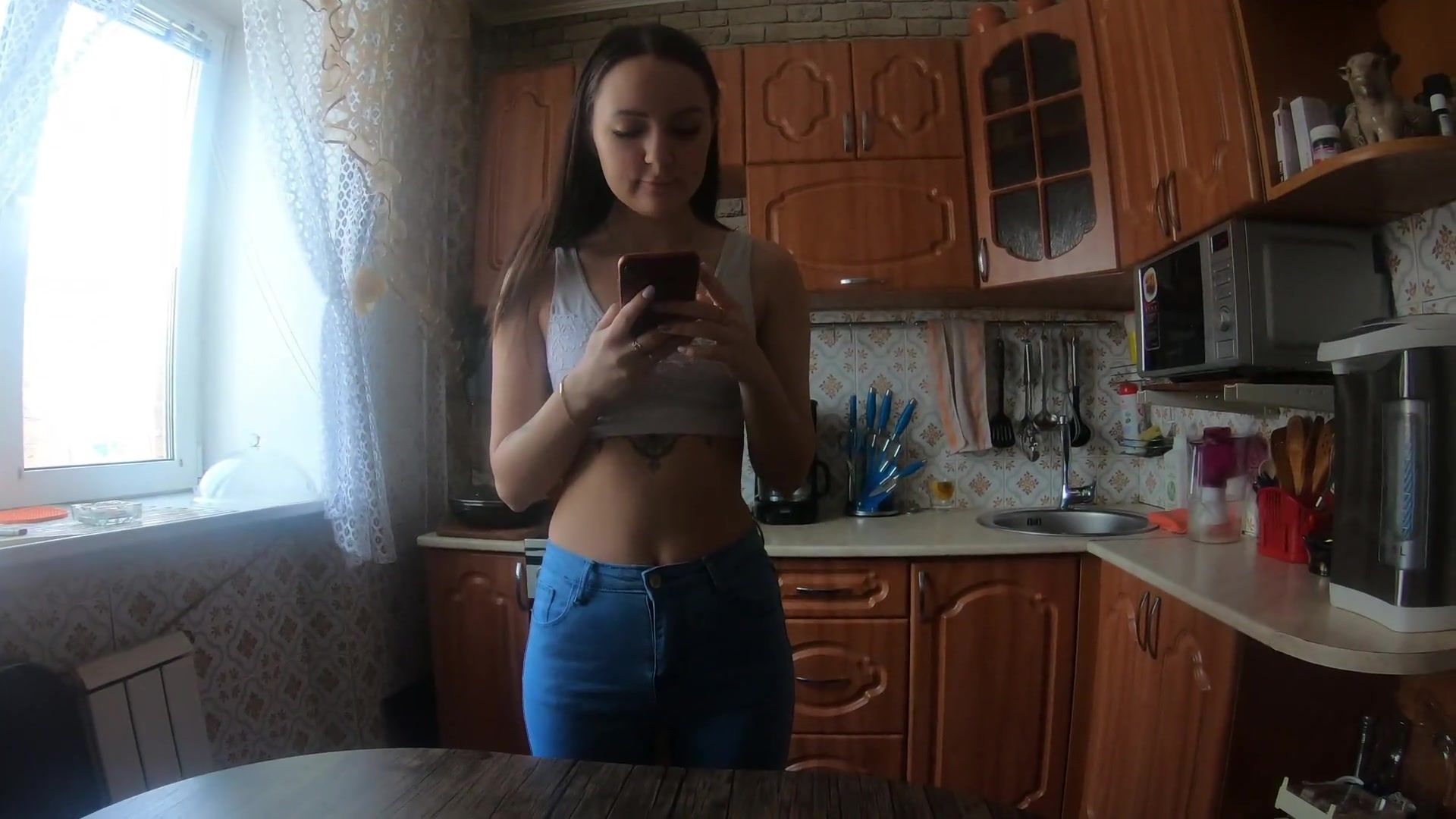 Трахнул бывшую на кухне ради мести: трагическое русское видео