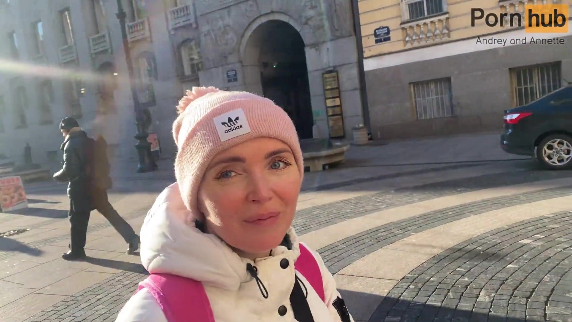 За такую прогулку по Питеру можно в пизду разрешить кончить