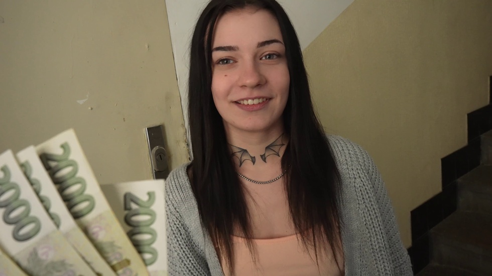 18-летняя чешская красавица и дядя-извращенец