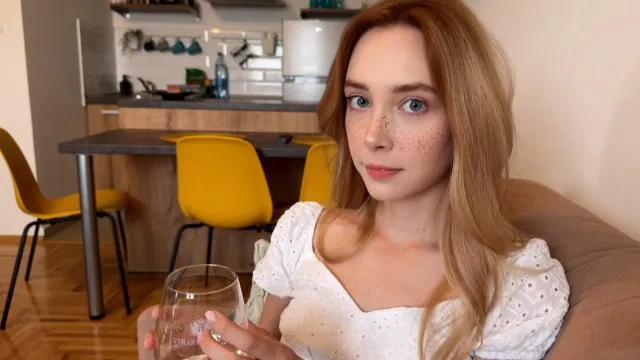 Төсектегі орысша порно Өте үлкен порно