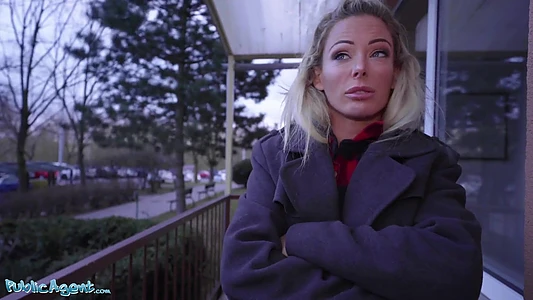 Есектегі бөтелкенің фотосы